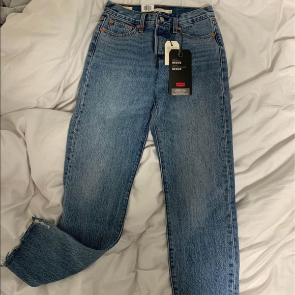 Levi wedgie jeans - Picture 1 of 3